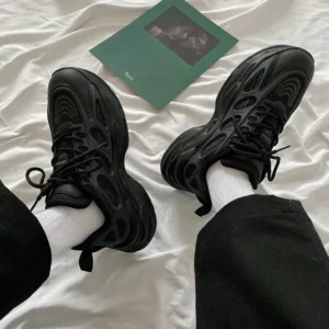 Black Thick Platform Man Casual Sneaker Korean Basketball Trends 2025 Summer Running Walking Low Price Sale Sports Shoes for Men