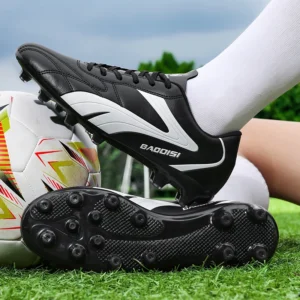 New Men Football Shoes Outdoor Professional Football Field Boots Professional Fast Soccer Shoes Society Cleats Sneaker Unisex