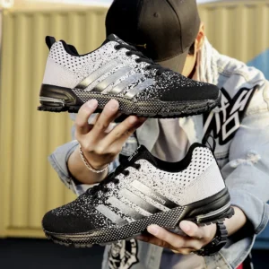 New men's and women's flying mesh surface spring summer breathable casual sports shoes flat vulcanized couple running big size48